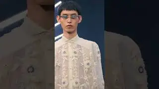PAMELA ANDERSON NARRATES VALENTINO SS26 SHOW?! 🤯 (Fireflies Collection Viral Moments)