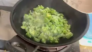 Funny voice ke Sath Karelay Gosht Ki Recipe | Easy And Teasty Recipe's | Cooking With Samiullah