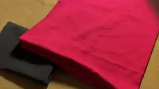 ASMR folding fabrics with the help of my cute cat 😽/АСМР складываю ткань+игрульки кота ❤️