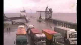 MV LISTER - entering Vierow 15.09.2010.avi