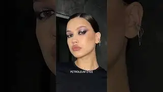 Сияющие Petroleum Eyes с палеткой теней из новой коллекции 🖤 Как тебе?