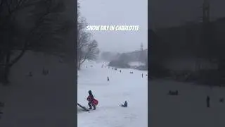 Felt like I was at a ski resort #charlotte #charlottenc #sledding #sleddingfun #wintervibes #snowing