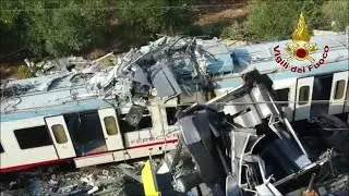 Scontro tra due treni in Puglia, le immagini aeree dei Vigili del fuoco