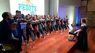 Gaby Porlan - Coral Vinhedo
