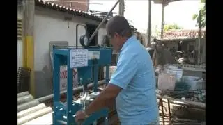 Abra&atilde;o e Filhos - Matriz Para Prensar As Pontas De Andaimes E Para Boliar