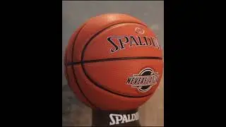 SPALDING NeverFlat Hex Indoor-Outdoor Basketball Size 7