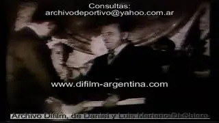 Argentine President Juan Peron distinguishes the Austrian scientist Ronald Richter - FOOTAGE ARCHIVE