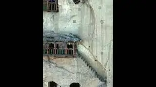 Буддистский монастырь в скале ♡ A Buddha monastery in the rock