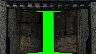 old castle gate opens and closes - green screen