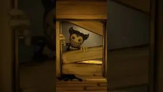 Ollie OUT OF THE INK MACHINE ITS SO SCARY! Ollie Jumpscare #bendy #shorts #shortsfeed