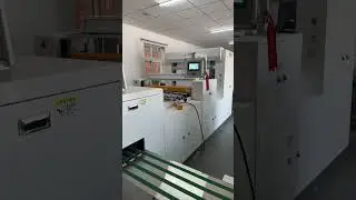 Hongke 1100 A4 paper high-speed slitting machine,Equiped manual packaging machine, air compressor
