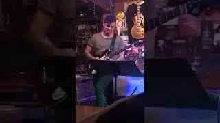 Obsessed with him. 🥰 #guitarist #guitarsolo #livemusicians #livemusic #thebakedpotato