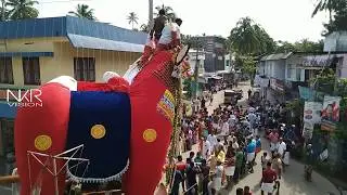 ആലുംപീടിക പൗരവേദിയുടെ കൊമ്പൻ മഹാകാലേശ്വരൻ പരബ്രഹ്മ സന്നിധിയിലേക്ക് | 28 Onam Festival Oachira 2019