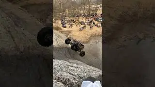 Rock bouncer Sends It @ BMR #offroad #4x4