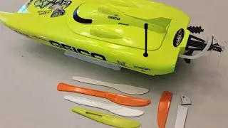 Fix broken RC boat rudder using a plastic knife