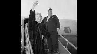 Marilyn Monroe - Arrived To New York After Bus Stop 1956