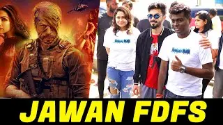 Anirudh, Atlee, Priya Enjoy Jawan FDFS in Chennai Rohini Cinemas