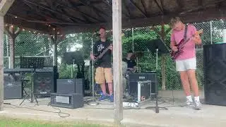 Sweet Emotion by Elliot on Bass , Weber on Guitar, Mr Ran on Drums & sung by Mr Rogers