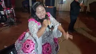 Lucy Escobar la encantadora de Huancavelica 25-12 2025