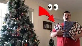 EPIC WWE CHRISTMAS 2018!! OPENING TONS OF ELITE FIGURES + MORE!!