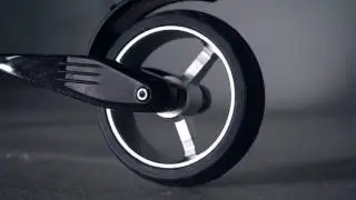 Lightest carbon fibre electric scooter | MOBOT Starlite