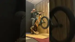 Manuals are so hard to complete on a BMX bike! #bmx #manual #fail