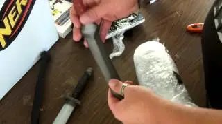 Kunai Bracer Unboxing from Calimacil