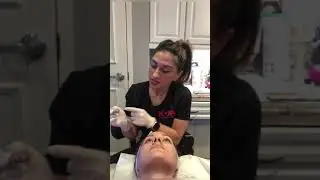 Dermalinfusion: Microdermabrasion + Serum Infusion
