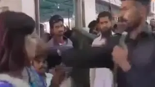Pakistani anchor slapped by cop on Live TV , Watch video | Oneindia News
