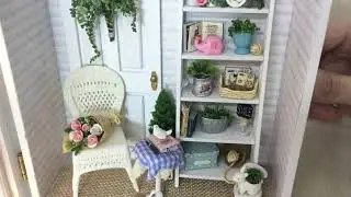 CUTEBEE Dollhouse Miniature with Furniture, DIY Wooden Dollhouse Kit Movement Creative Room Idea