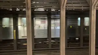 R68 (D) train Express Heading 59th St-Columbus Circle in 116th St in NYC Subway