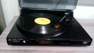 Toca-Discos CCE modelo BD-250 (Pitch Strobo)