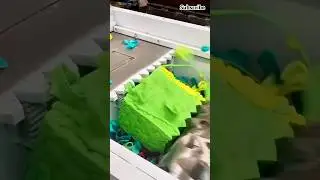 Shredding processing of large waste plastic lumps for easy recycling #machine #shorts