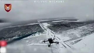 Ukrainian drone tries to catch Russian drones with a fishing line & hook 🤣 