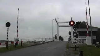 Brugopening Headambrêge Aldegea Ophaalbrug Drawbridge/ Pont-levis/ Klappbrücke