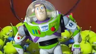 This 2009 Mattel Ultimate Buzz Lightyear Came In Pieces. Can I reassemble him ??