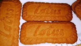 Asmr Lotus Unpacking🍪 #lotus #biscoff #biscuit #unpacking #unwrapping #delicious #yummy #tasty #asmr
