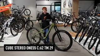 Lowkey ein krasses Bike! 😳 Toni mit dem CUBE STEREO ONE55 C:62 TM 29 bei Rad Sport Schmidt