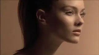 Monika 'Jac' Jagaciak - Chanel - Perfection Lumi&egrave;re