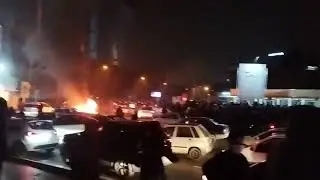 Documentation from Iran: This is what Vanak Square in Tehran looks like, the protests do not stop.