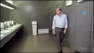 Auf der behinderten Toilette