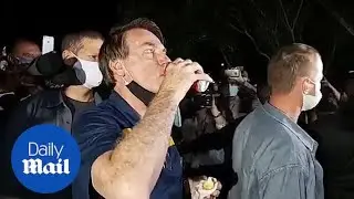 Brazil President Bolsonaro ignores social distancing while eating
