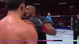 Edson Barboza Starching Billy Quarantillo