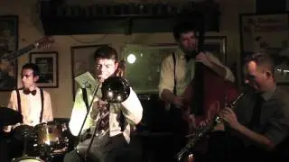 HOT JAZZ SWINGERS - Bye, Bye, Blues (A Coru&ntilde;a, Irish Pub Dubl&iacute;n 11.10.11) [HD]