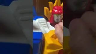 Toy play avengers