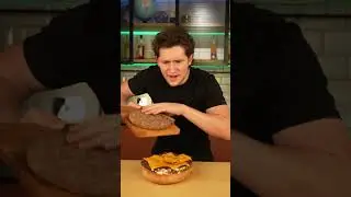 МЫ СДЕЛАЛИ САМЫЙ НАЧИНЁННЫЙ БУРГЕР В МИРЕ!!