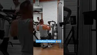 Lat Puldowns Machine. #fitnessjourney #gymlife #gymlover #gym #backday