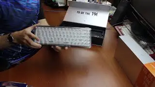 Unboxing a Lofree 