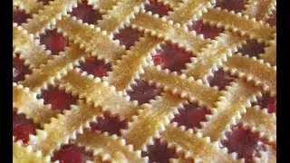 HOW TO MAKE A BEAUTIFUL LATTICE TOP PIE CRUST FAST EASY AND DELICIOUS
