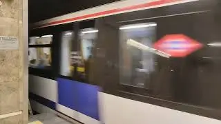 Metro de Madrid: 8642 entrando en Manuel Becerra L6